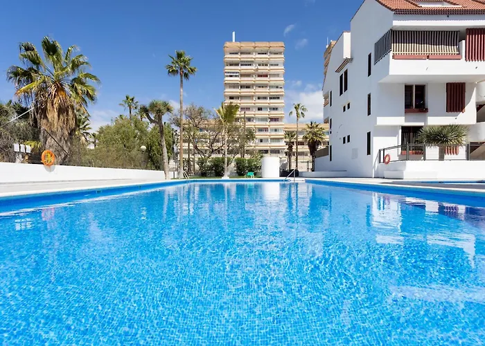 Home2book Family With Pool Near 公寓