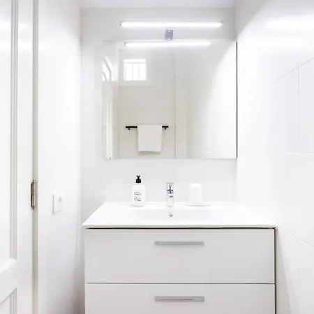 Daire Home2book Family With Pool Near