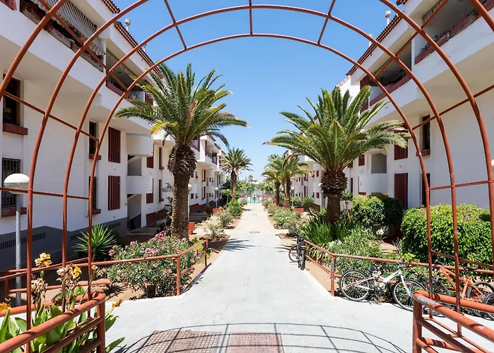 Apartmán Home2book Family With Pool Near